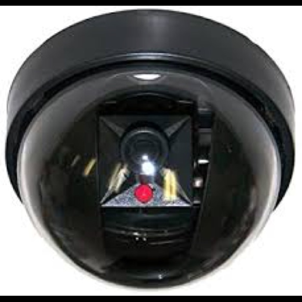 REALISTIC: FAKE DOME SECURITY CAMERA: NO WIRING: EASY INSTALL: BRAND NEW